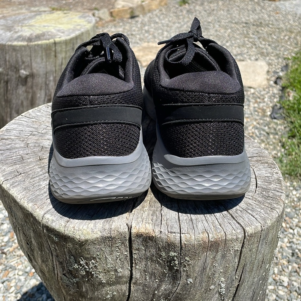 Skechers Air Cooled Men’s Black Sneakers - Picture 4 of 7